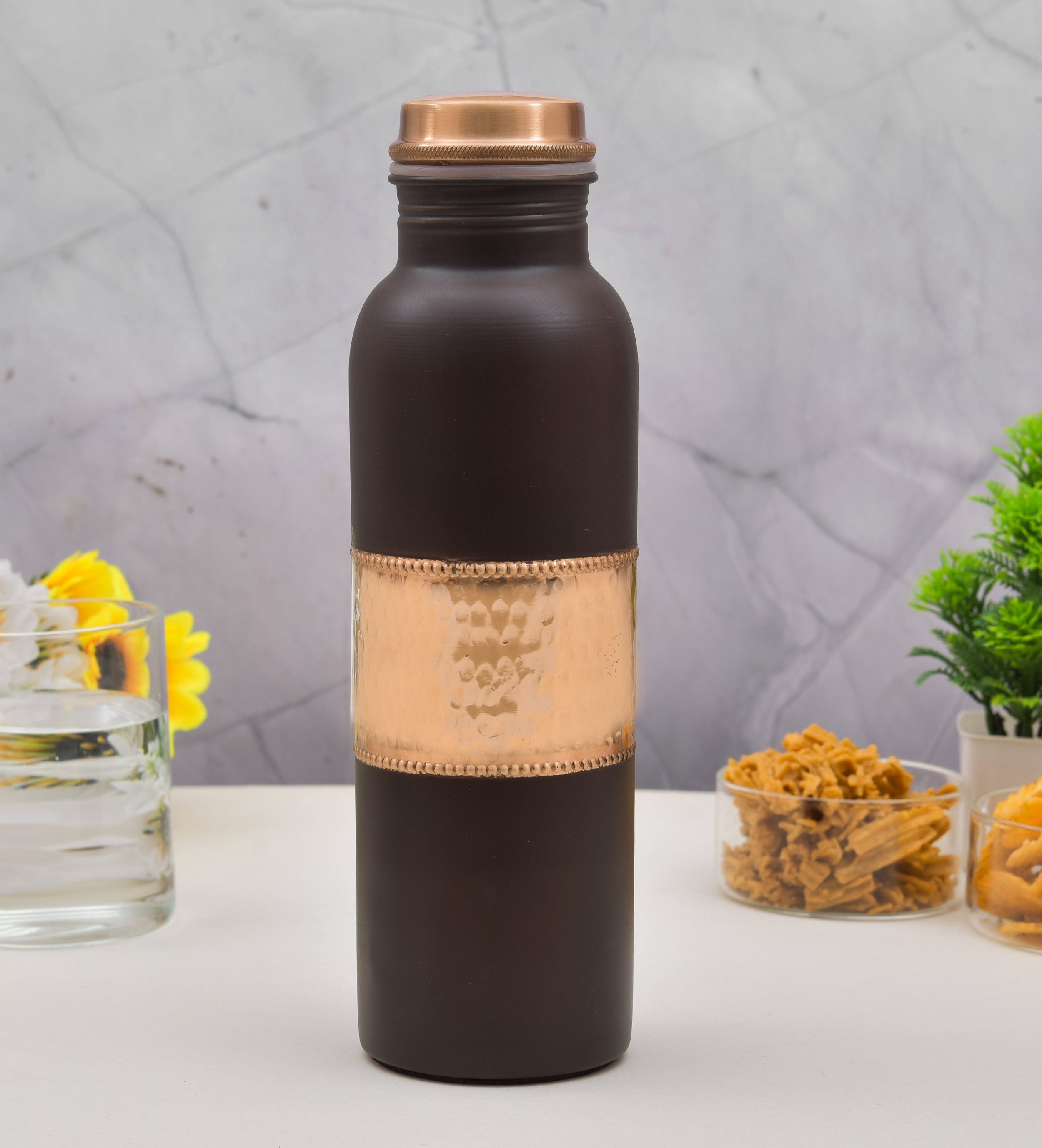 MIDDLE HAMMERED PURE COPPER WATER BOTTLE - 950ml