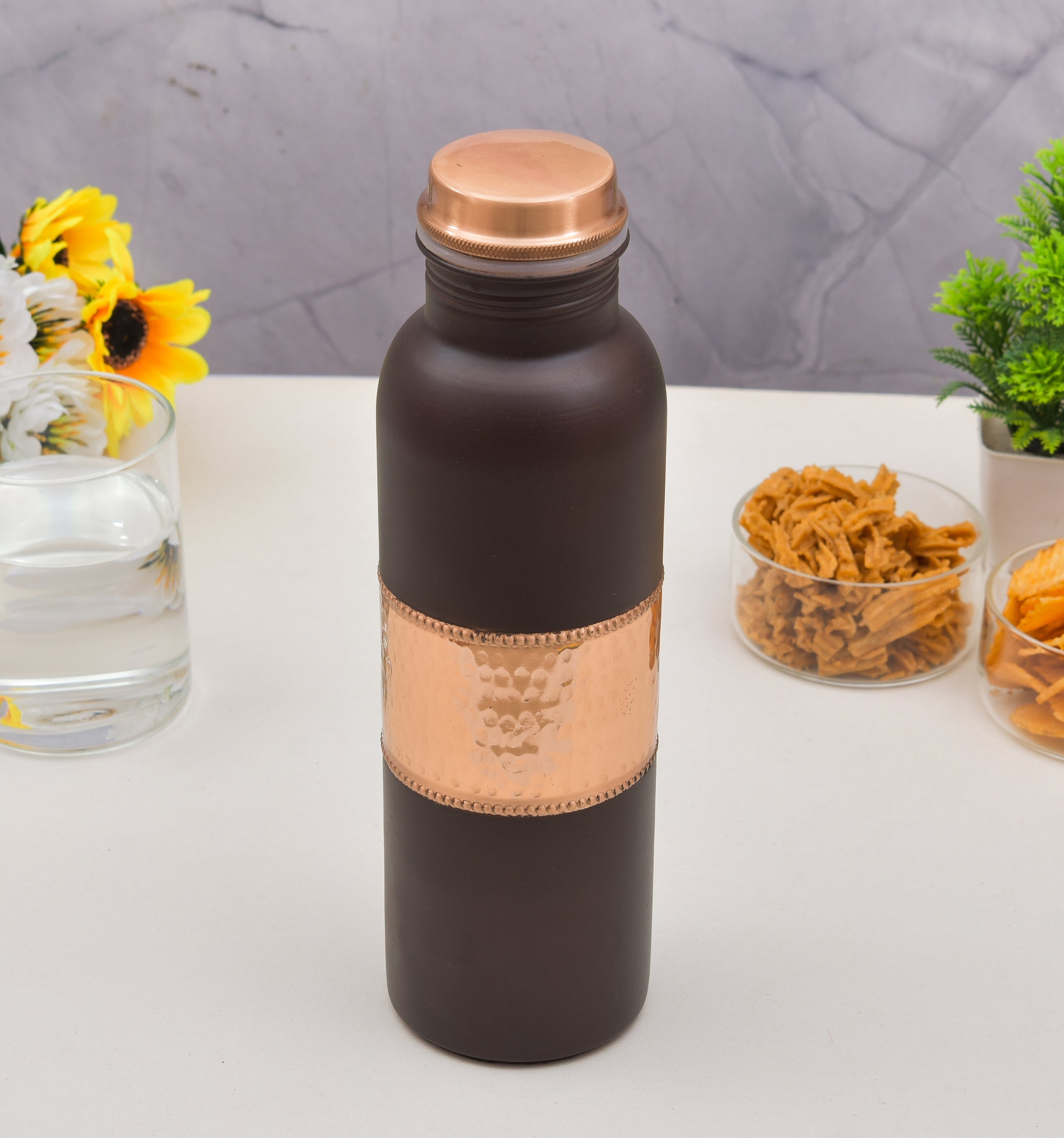 MIDDLE HAMMERED PURE COPPER WATER BOTTLE - 950ml