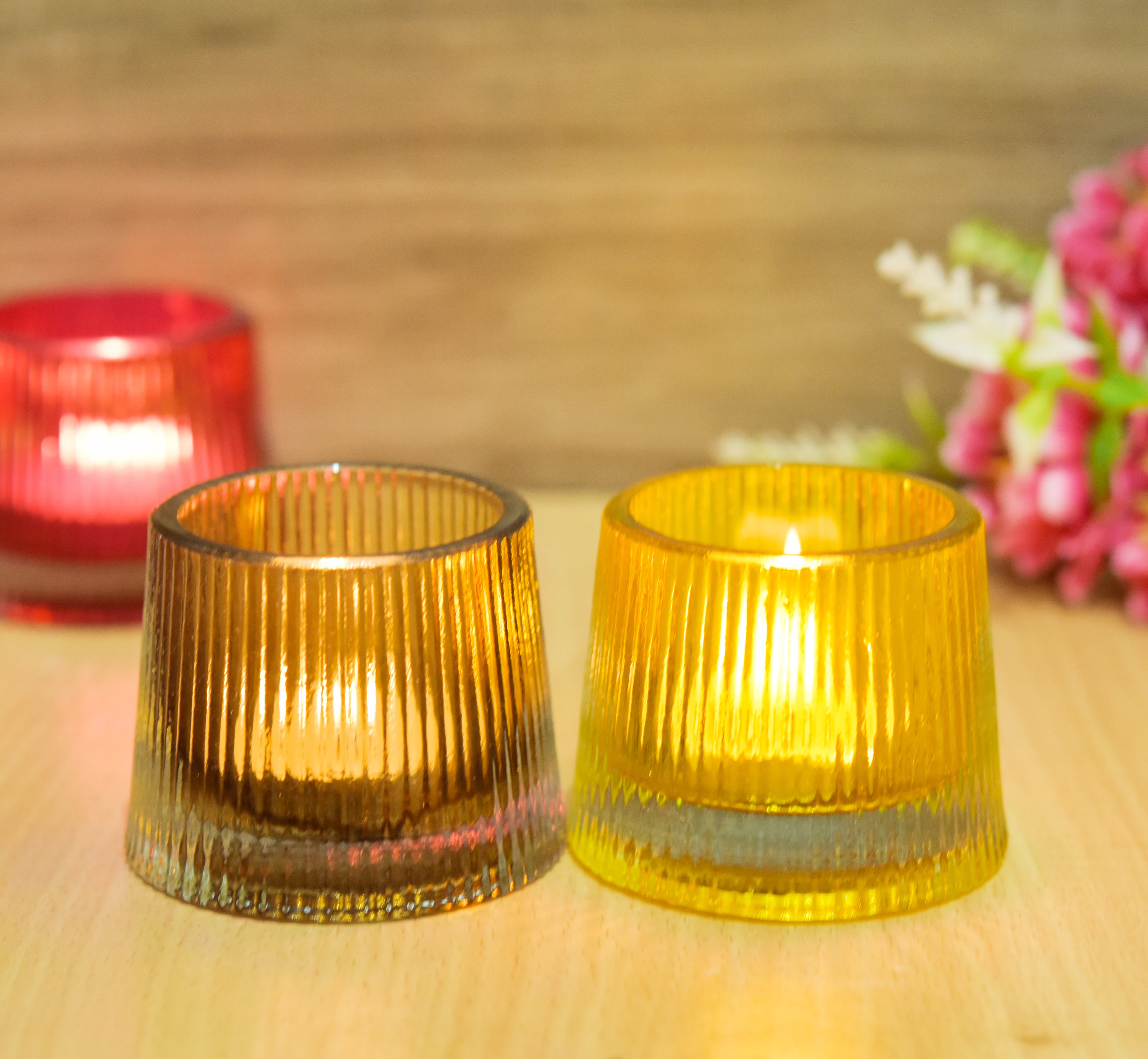 Glass Ribbed T-light Holder