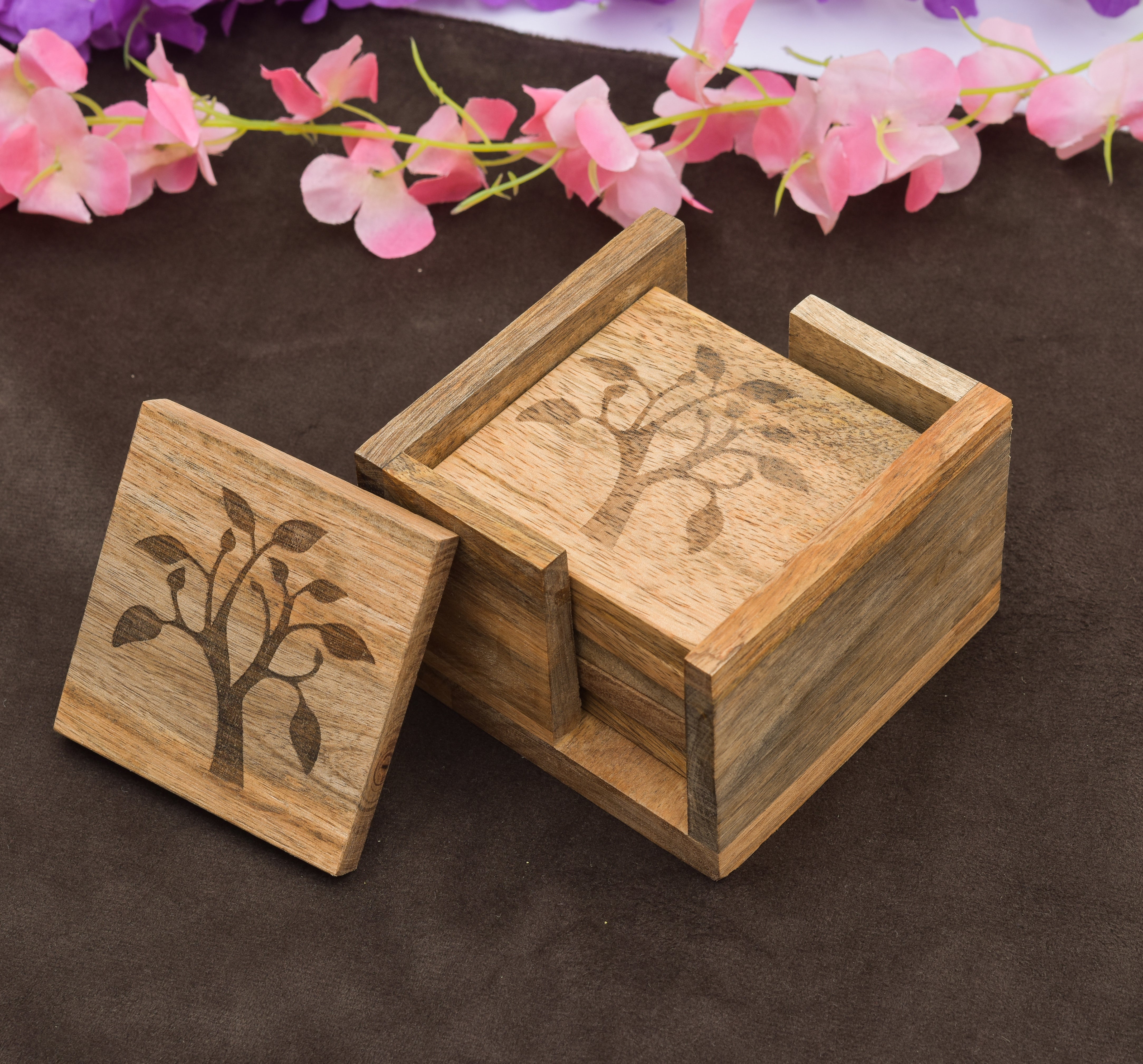 Mango Leaf Wooden Tea Coaster With Holder