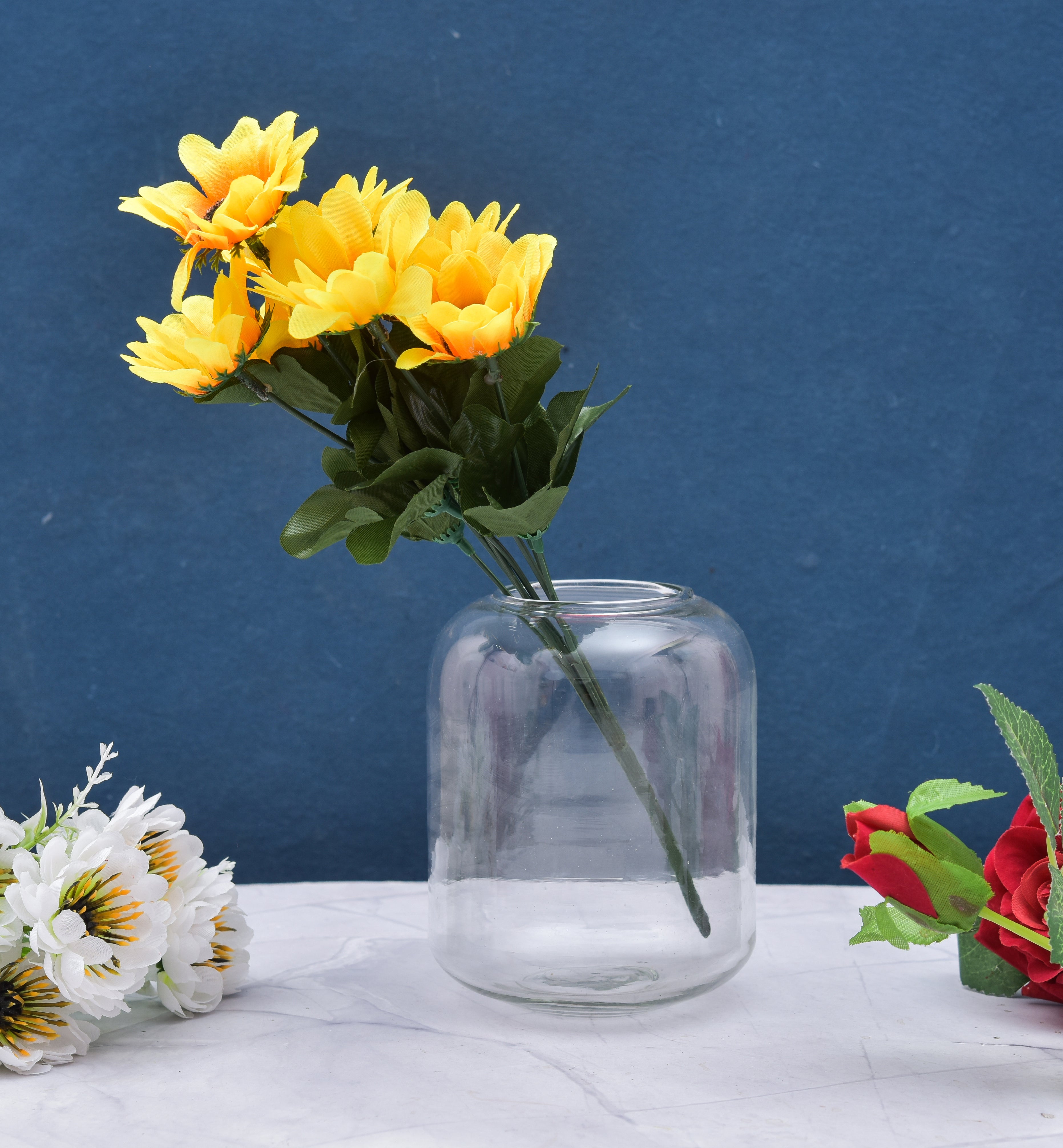 CAPSULE DESIGN VASE