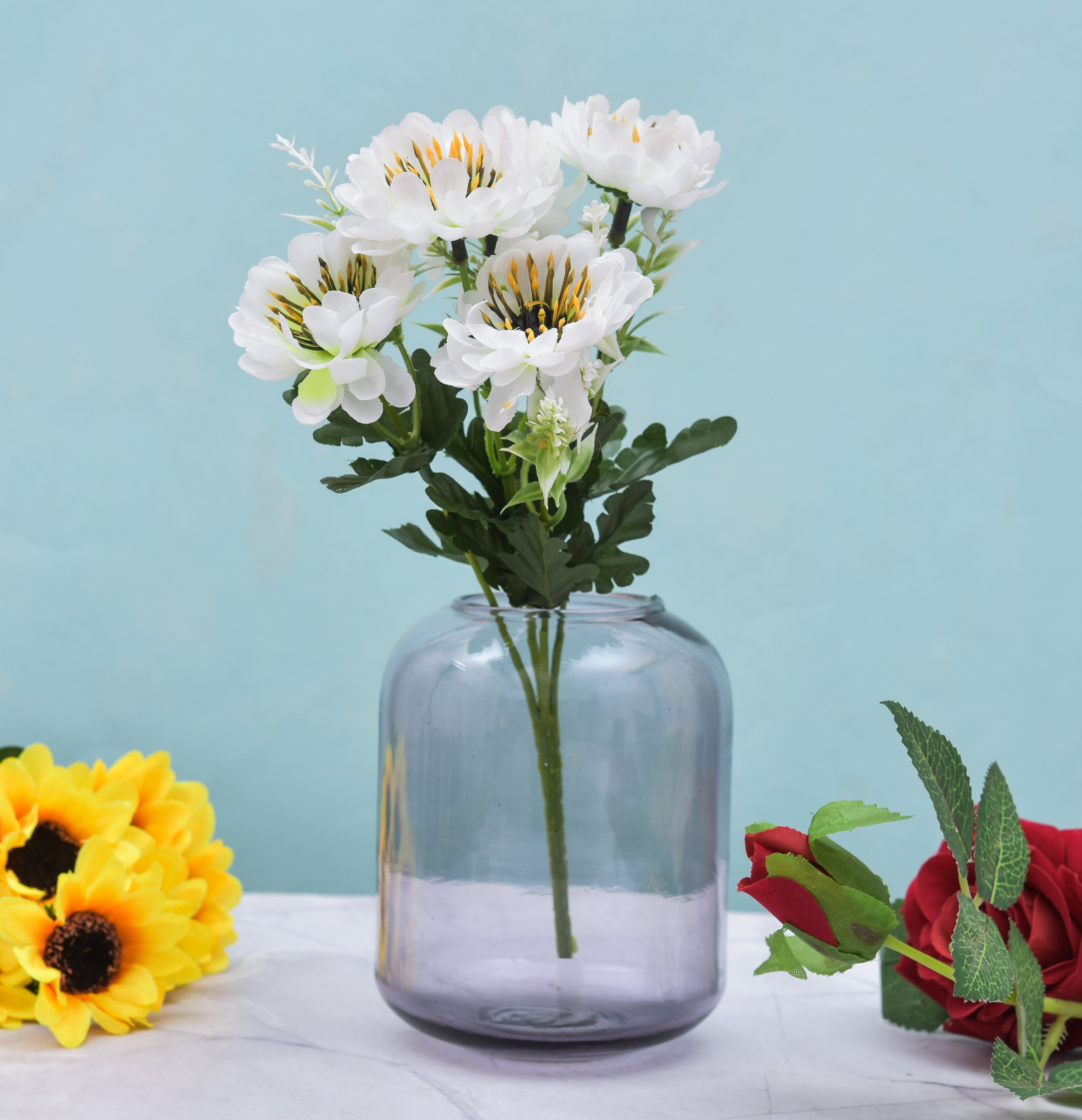 CAPSULE DESIGN VASE