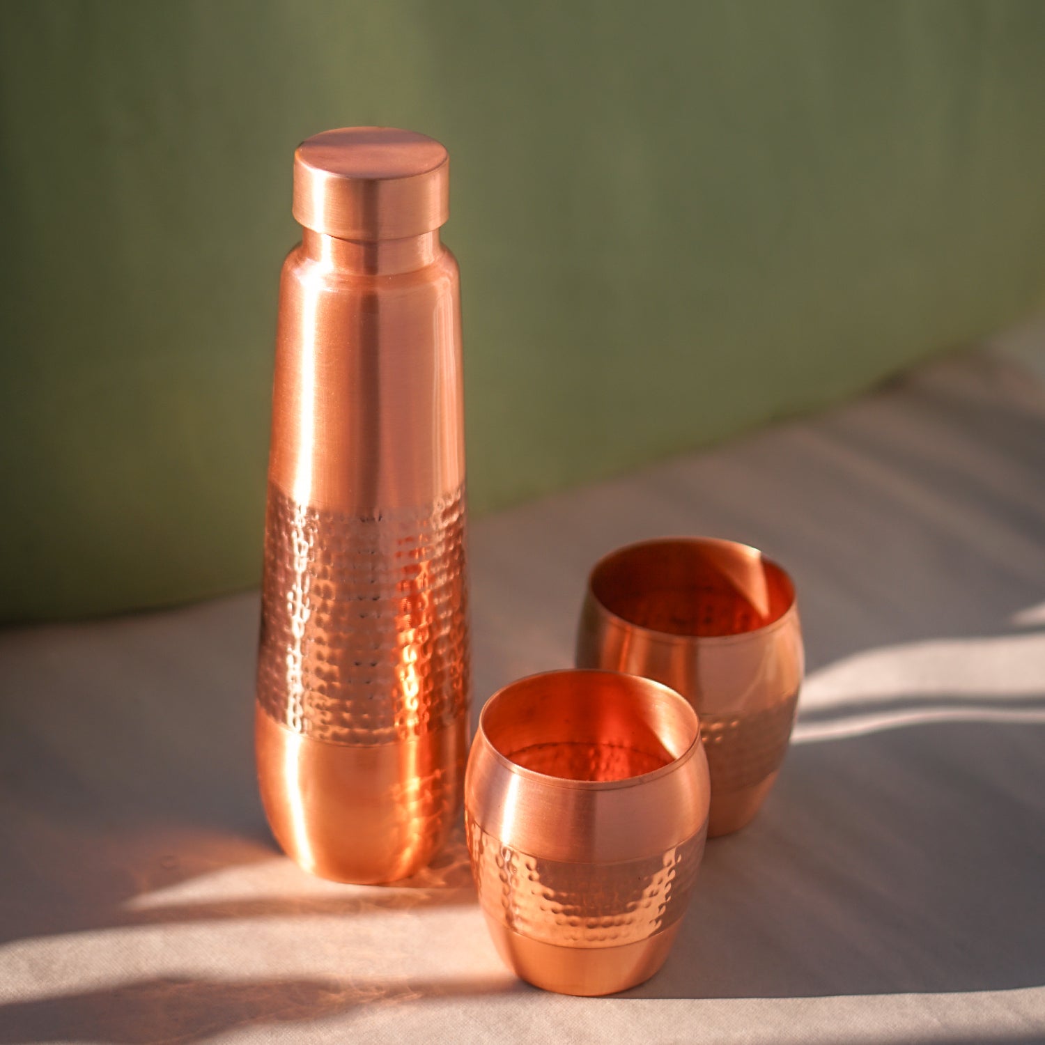 Sapphire Copper Bottle - 950 Ml With 2 Tumblers