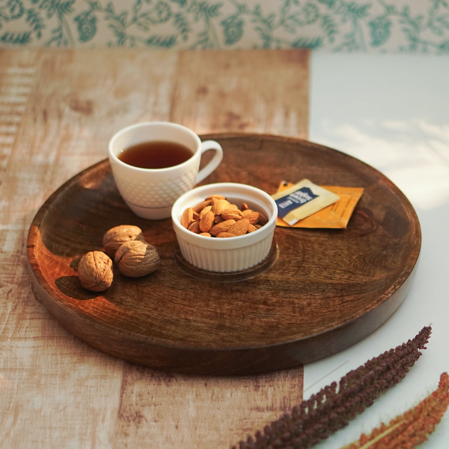 Brown Mango Wood Chip & Dip Serving Platter