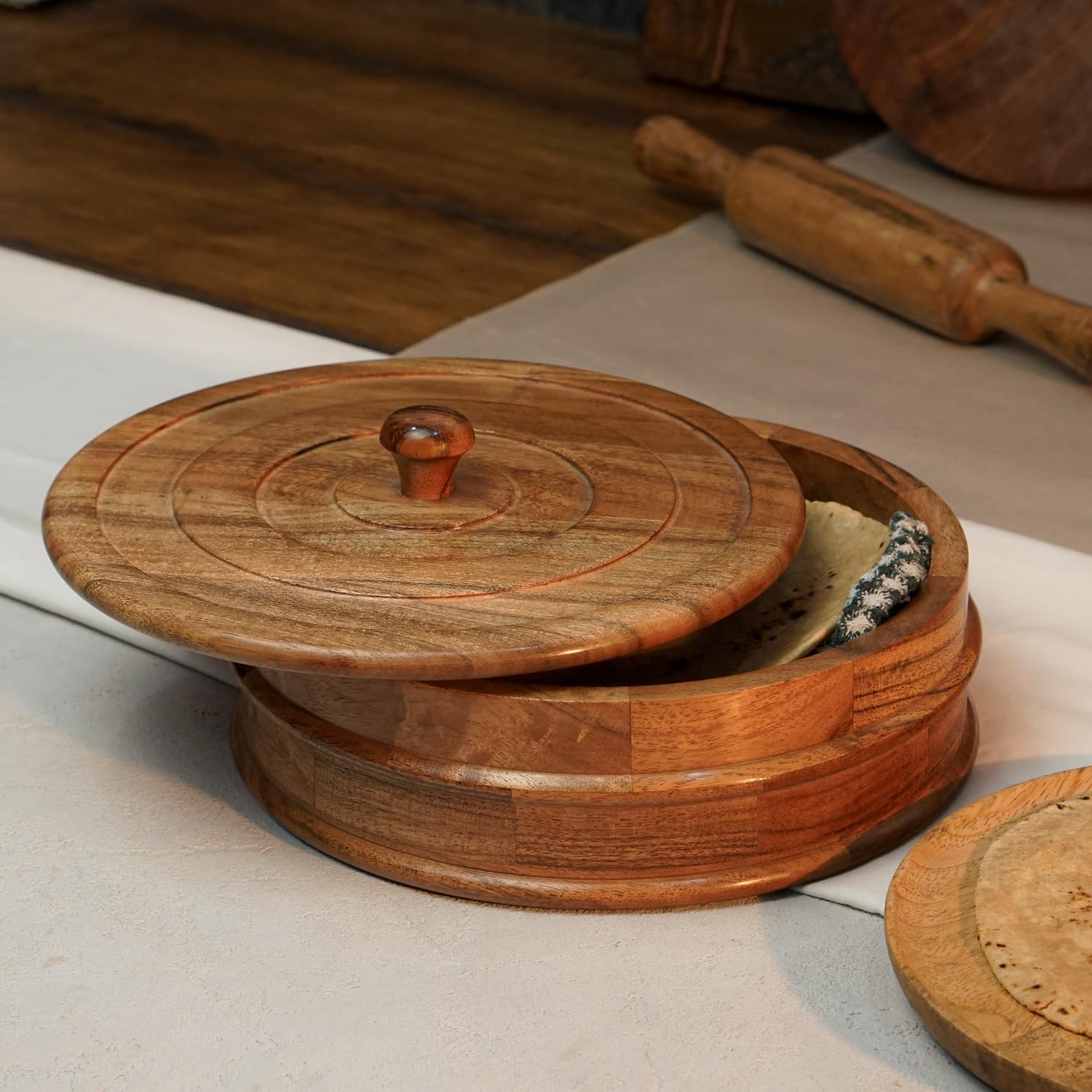 Sanjeev Kapoor OGGN Natural Wood Casserole with Lid, Handcrafted Wooden Chapati Box, Hot Case, Round Roti Dabba for Kitchen, (22.86 X 22.86 Cm)