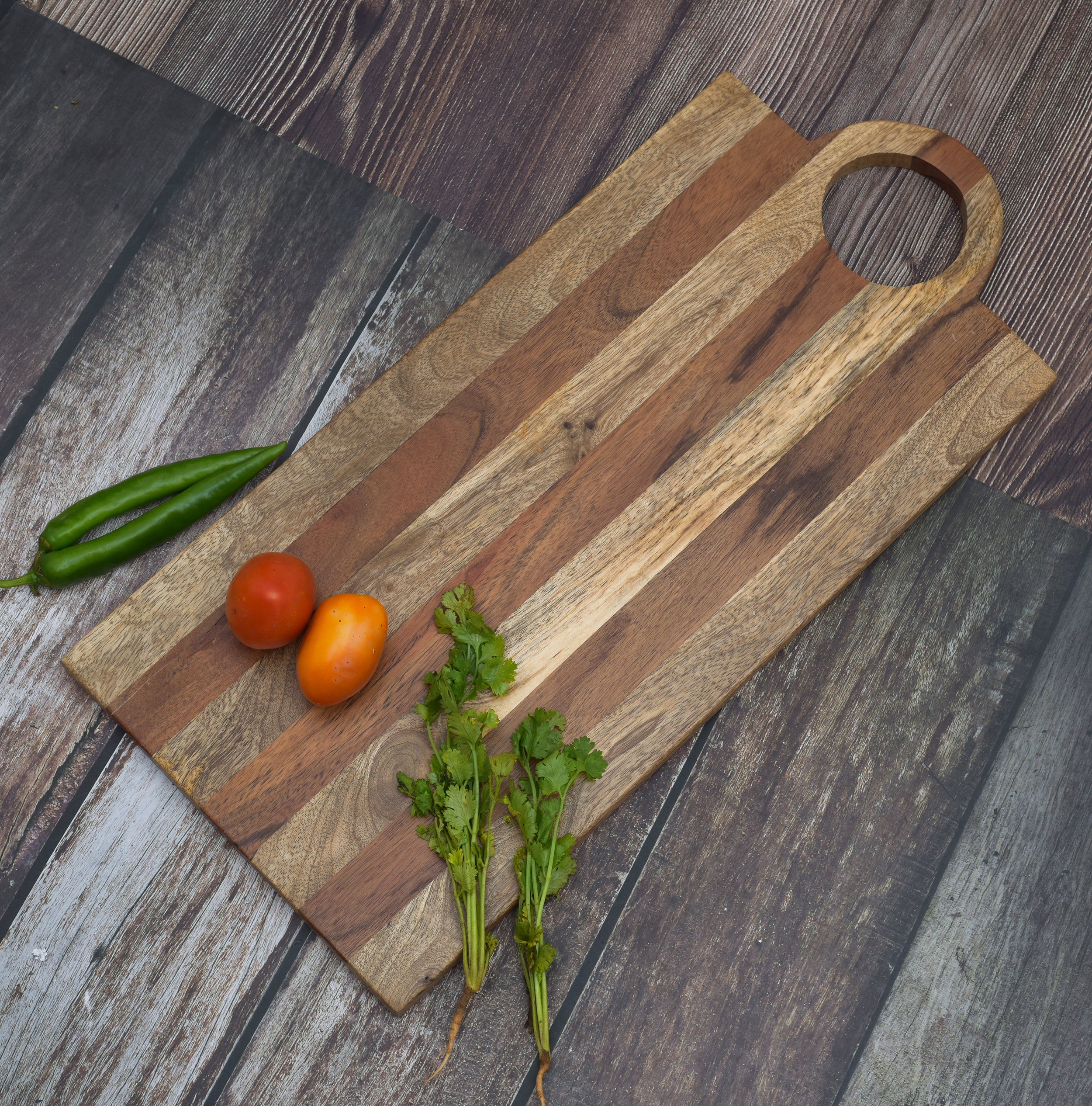 MIXWOOD CHOPPING BOARD WITH ROUND WOODEN HANDLE